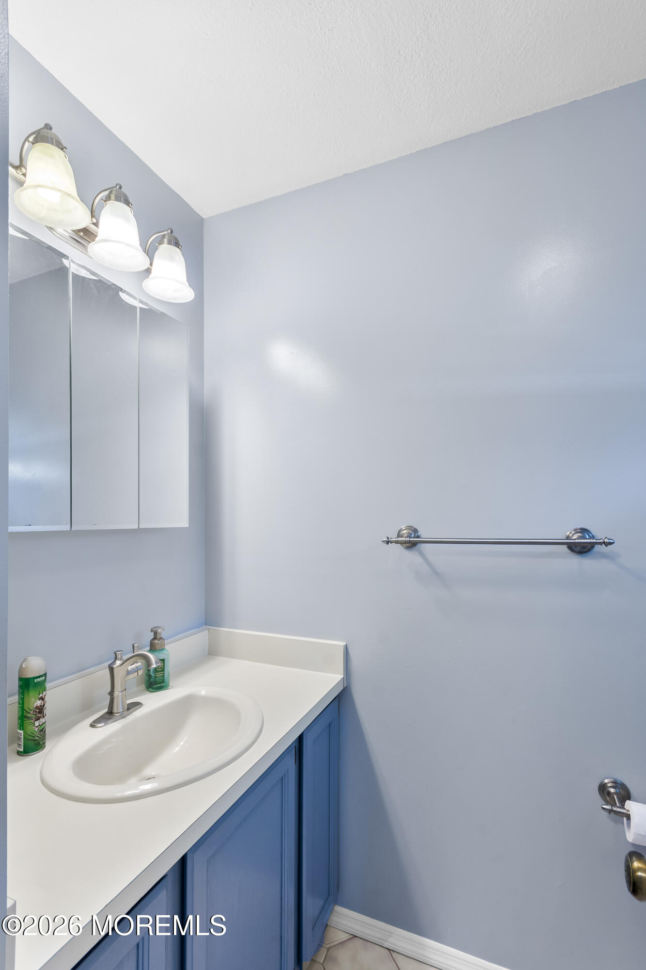 46 Hickory Hill Road Jackson, NJ 08527 - Photo 18 of 33 a bathroom with a sink vanity and a mirror