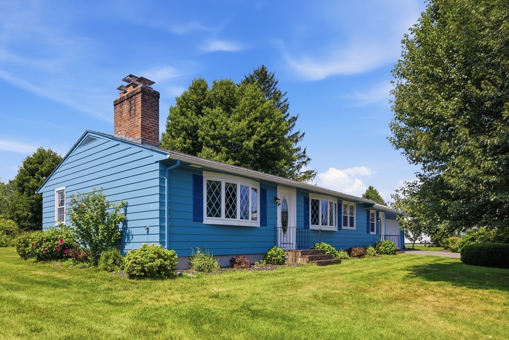 159 Mountainview Road East Longmeadow, MA 01028 - Photo 2 of 37