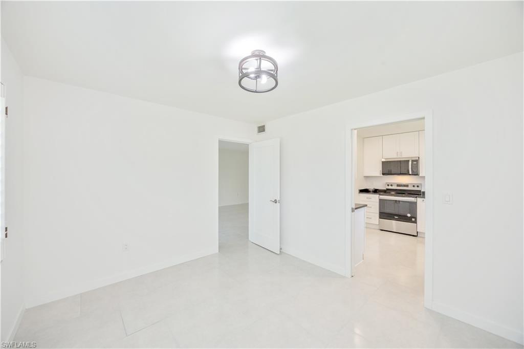 4180 Crayton Road, Unit E4 Naples, FL 34103 - Photo 11 of 25 Dining Area