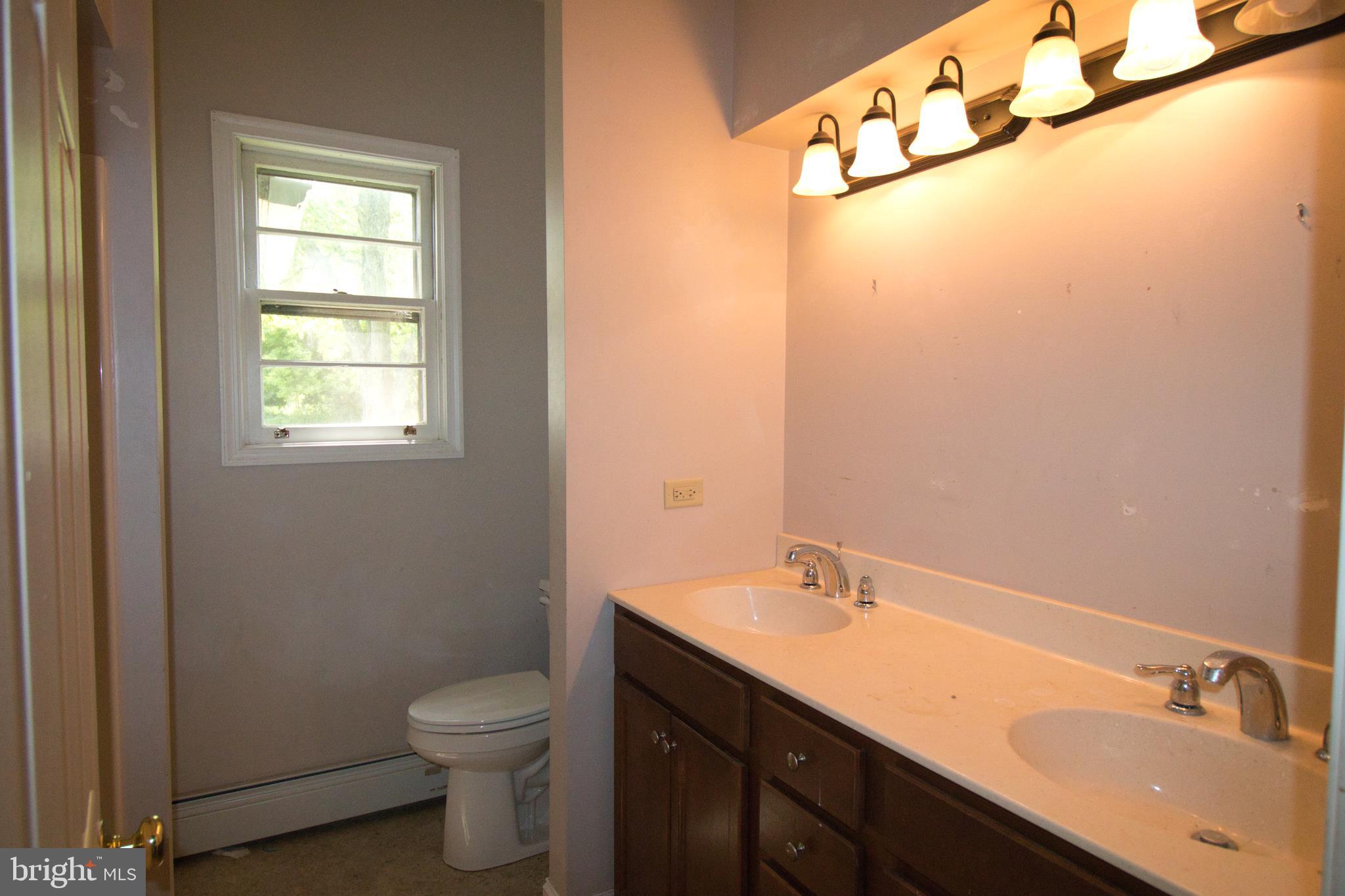 325 West Reliance Road Telford, PA 18969 - Photo 10 of 18 Gallery Image 10