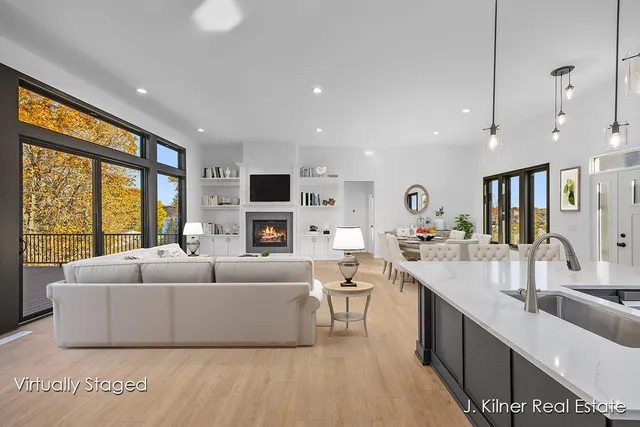 $799,900 | 9465 Wabasis Pointe Drive Northeast, Greenville, MI 48838