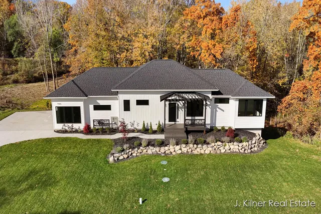 $799,900 | 9465 Wabasis Pointe Drive Northeast, Greenville, MI 48838