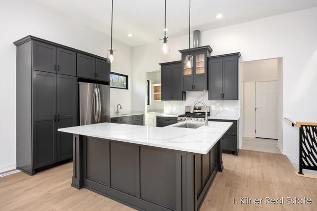 $799,900 | 9465 Wabasis Pointe Drive Northeast, Greenville, MI 48838