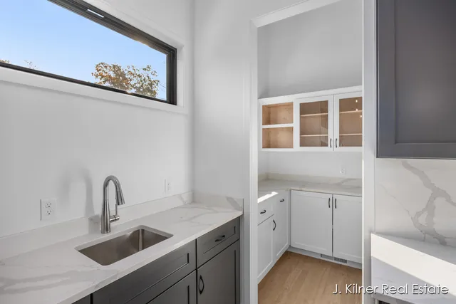 $799,900 | 9465 Wabasis Pointe Drive Northeast, Greenville, MI 48838