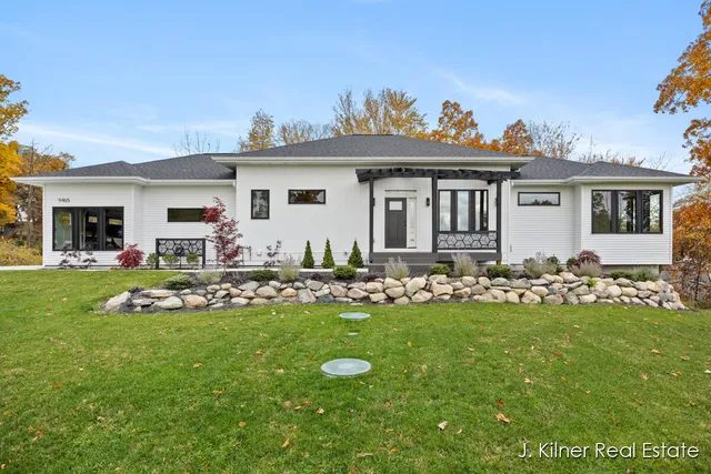 $799,900 | 9465 Wabasis Pointe Drive Northeast, Greenville, MI 48838