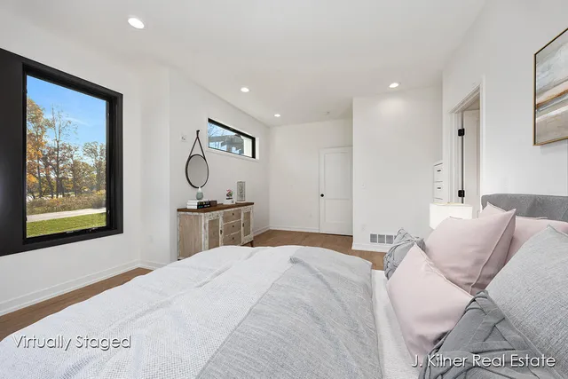 $799,900 | 9465 Wabasis Pointe Drive Northeast, Greenville, MI 48838