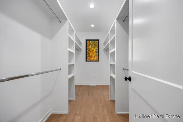 $799,900 | 9465 Wabasis Pointe Drive Northeast, Greenville, MI 48838