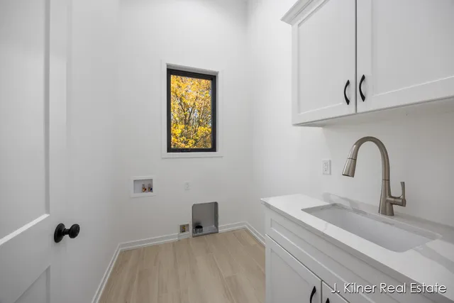 $799,900 | 9465 Wabasis Pointe Drive Northeast, Greenville, MI 48838