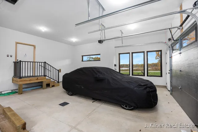 $799,900 | 9465 Wabasis Pointe Drive Northeast, Greenville, MI 48838