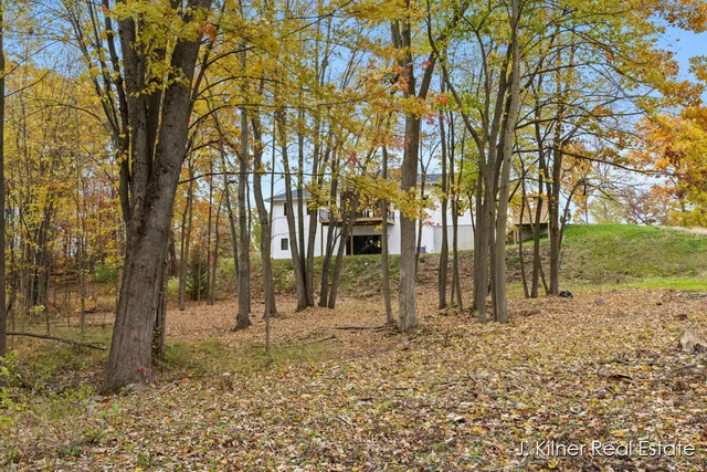 $799,900 | 9465 Wabasis Pointe Drive Northeast, Greenville, MI 48838