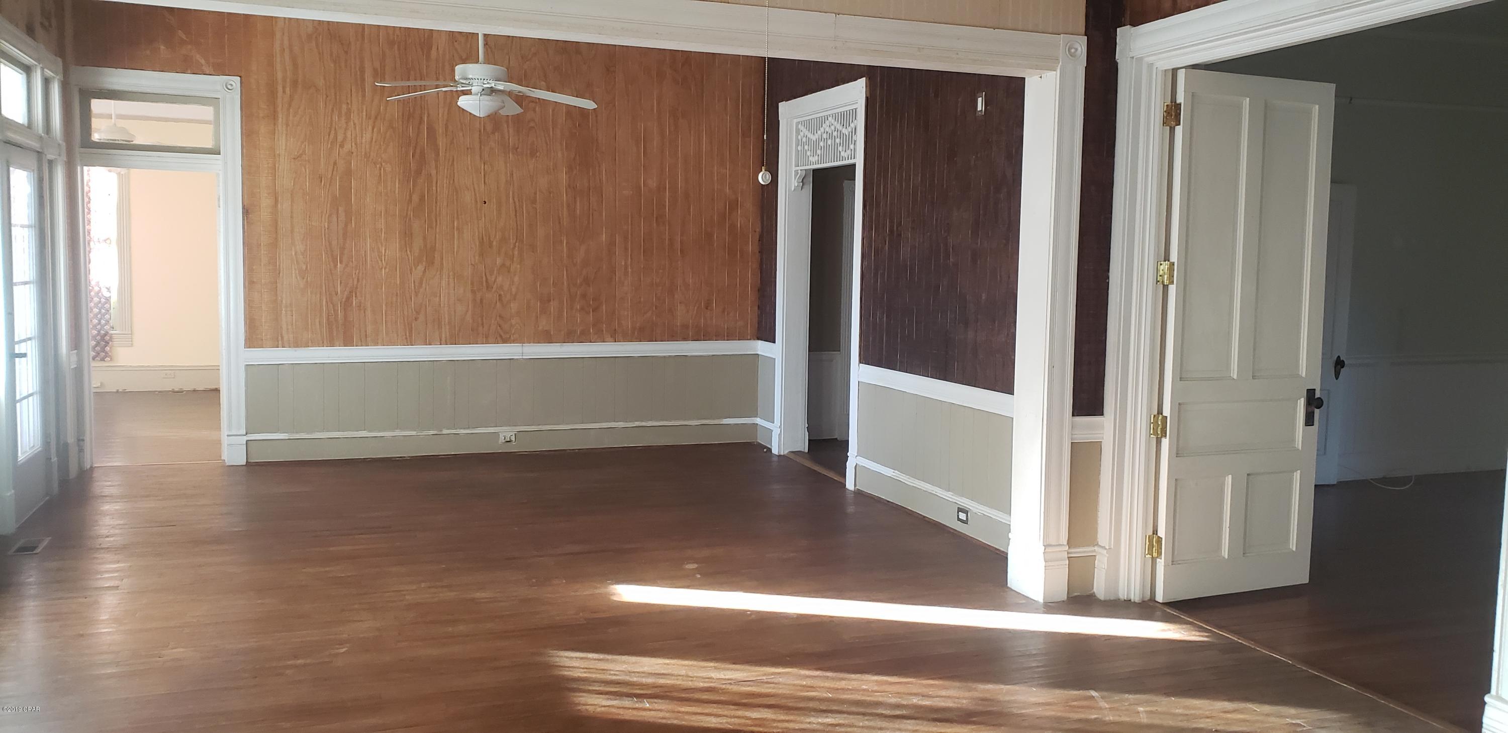 724 3rd Street Chipley, FL 32428 - Photo 3 of 23 Gallery Image 3