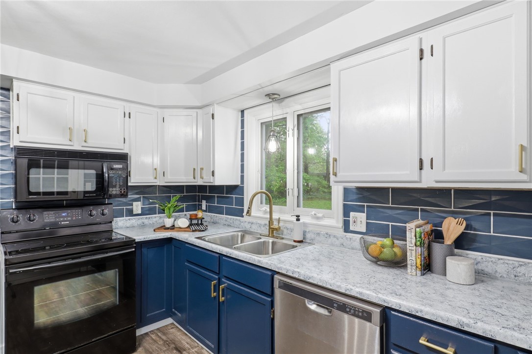 189 Walzford Road Irondequoit, NY 14622 - Photo 9 of 23