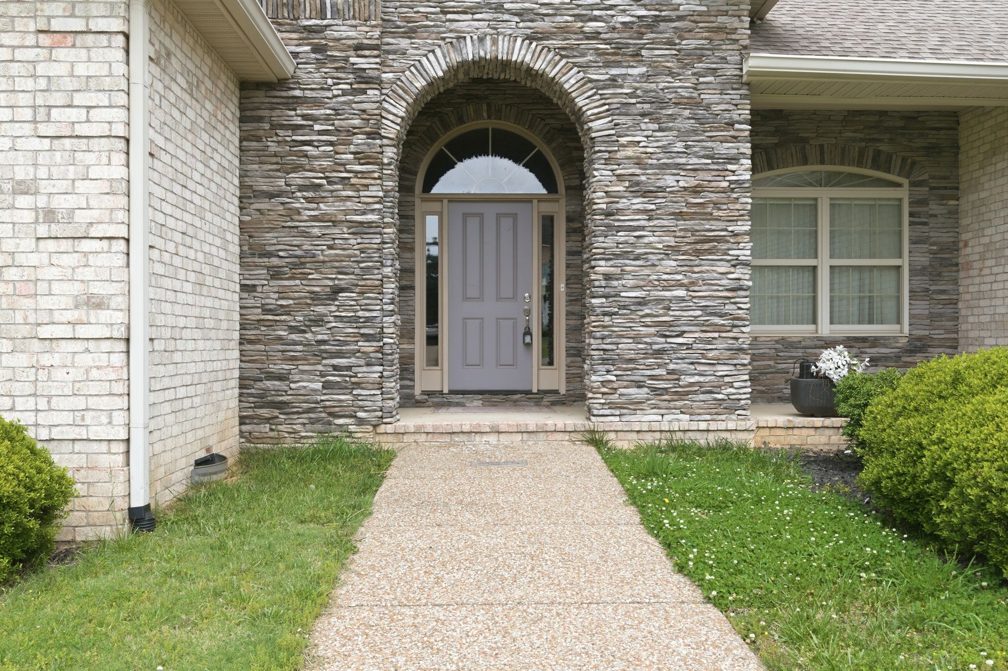 528 Country Club Drive Dickson, TN 37055 - Photo 7 of 55 a front view of a house with a garden