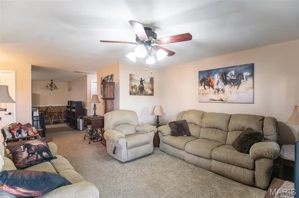 $459,500 | 24701 County Road 434, St. James, MO 65559