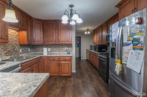 $459,500 | 24701 County Road 434, St. James, MO 65559