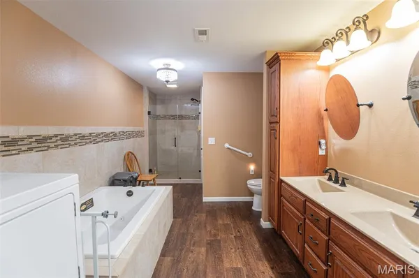 $459,500 | 24701 County Road 434, St. James, MO 65559