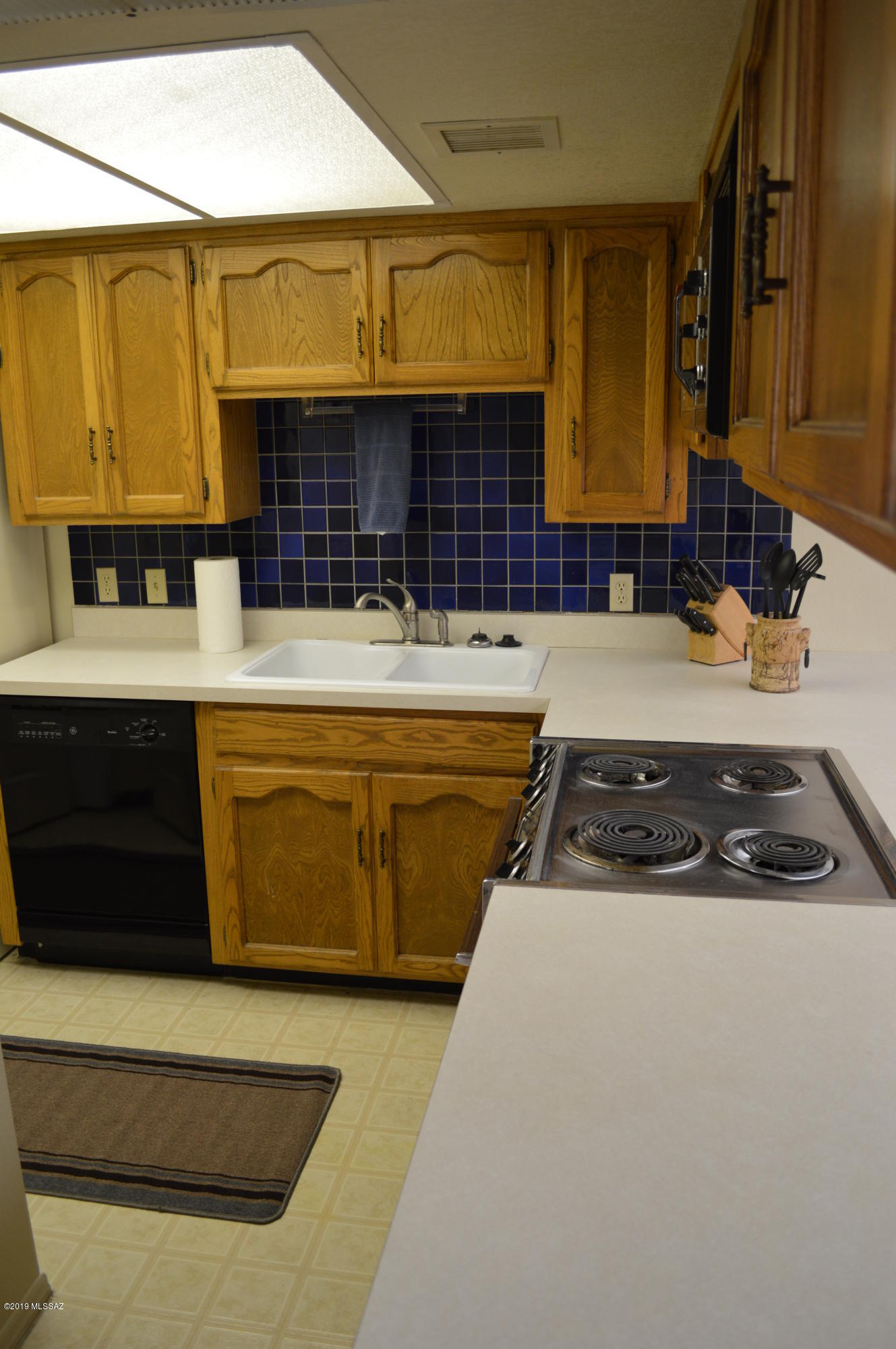 1200 East River Road, Unit D51 Tucson, AZ 85718 - Photo 5 of 14