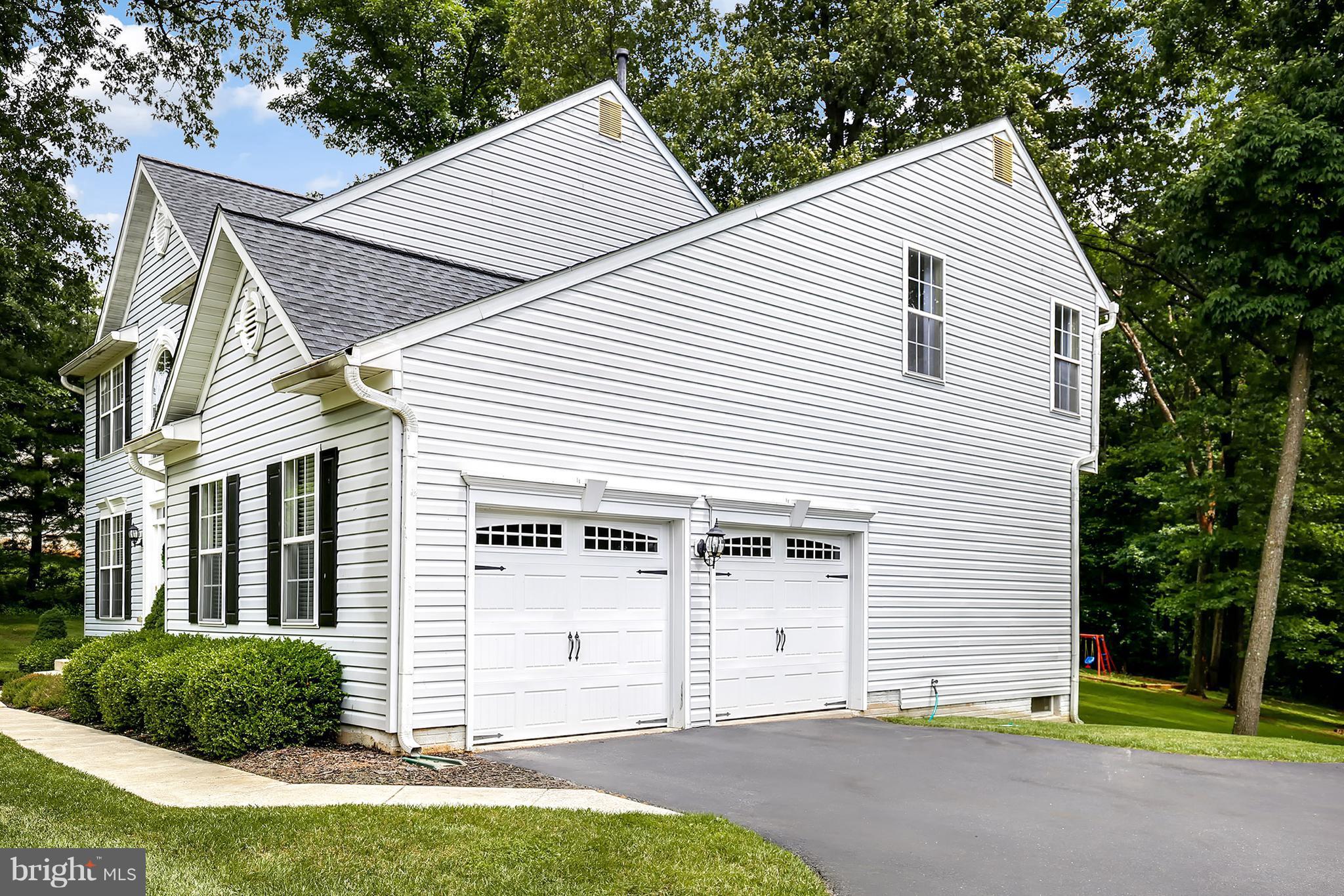 3 Brooks Court Baltimore, MD 21244 - Photo 2 of 30 a view of a white house