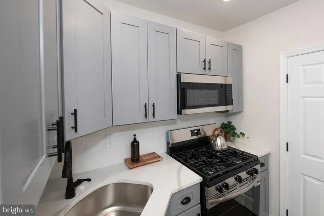 $199,900 | 1548 Weber Drive, Linwood, PA 19061