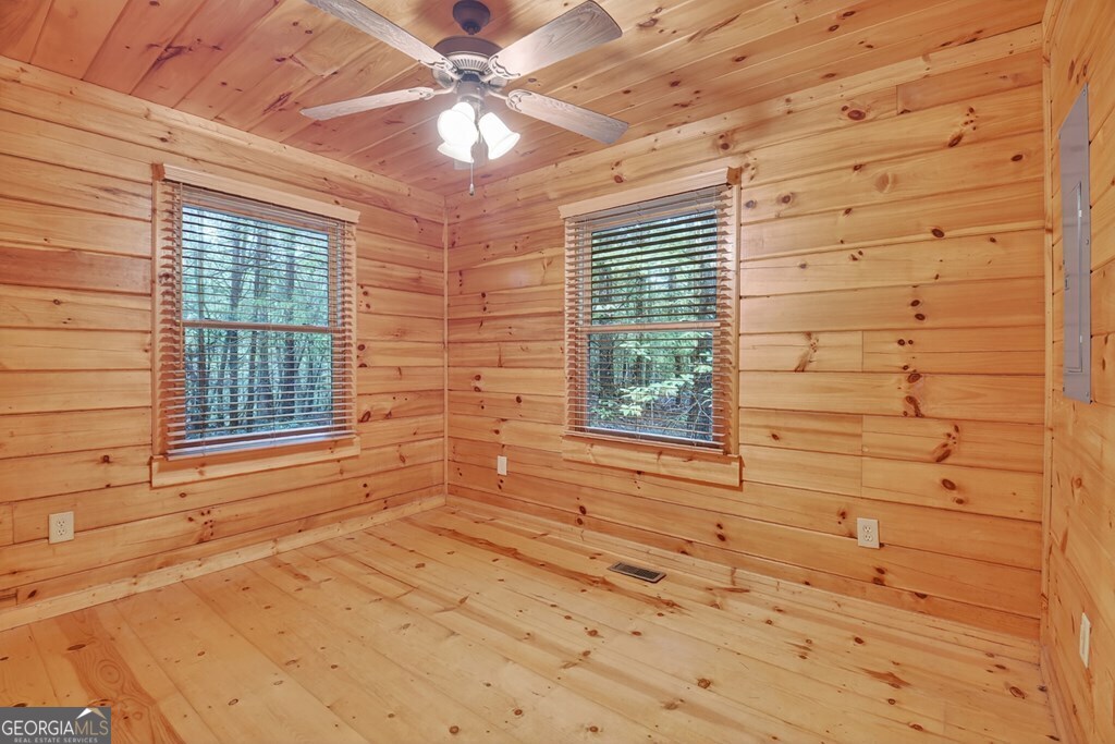 63 Posey Road Blue Ridge, GA 30513 - Photo 8 of 21 a view of an entryway with a window