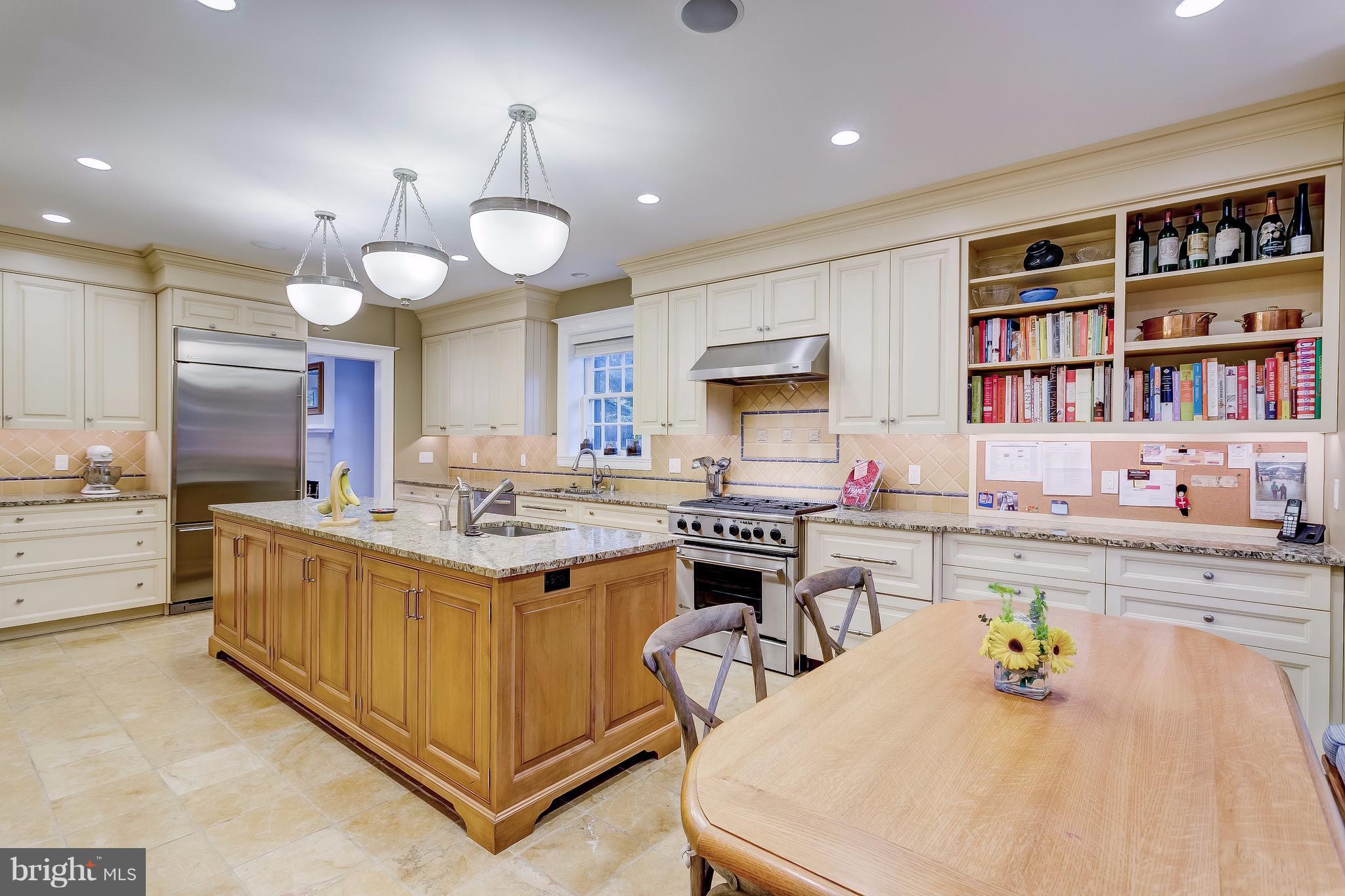 4315 Underwood Road Baltimore, MD 21218 - Photo 10 of 30 Interior (General)