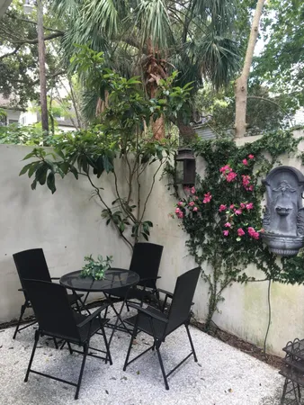 $4,800 | 17 West Street, Charleston, SC 29401