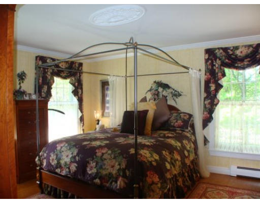 37 Countryside Road Grafton, MA 01536 - Photo 13 of 24 Gallery Image 13