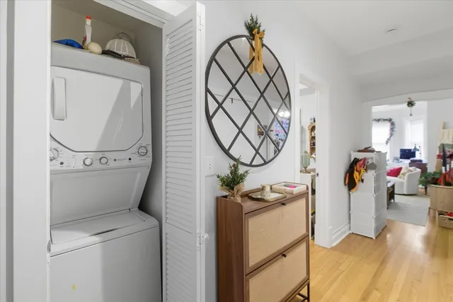 $2,395 | 1123 North Christiana Avenue, Unit 2S, Chicago, IL 60651