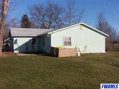 7431 Hathaway Road Churubusco, IN 46723 - Photo 2 of 5 Gallery Image 2