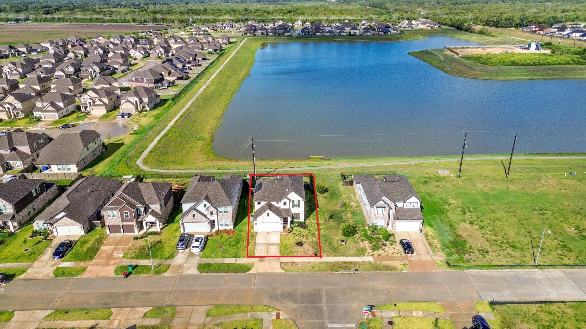 8802 Mallow Rose Way Rosharon, TX 77583 - Photo 3 of 29 This home is situated on a beautiful water view lot, offering picturesque views right from your backyard.