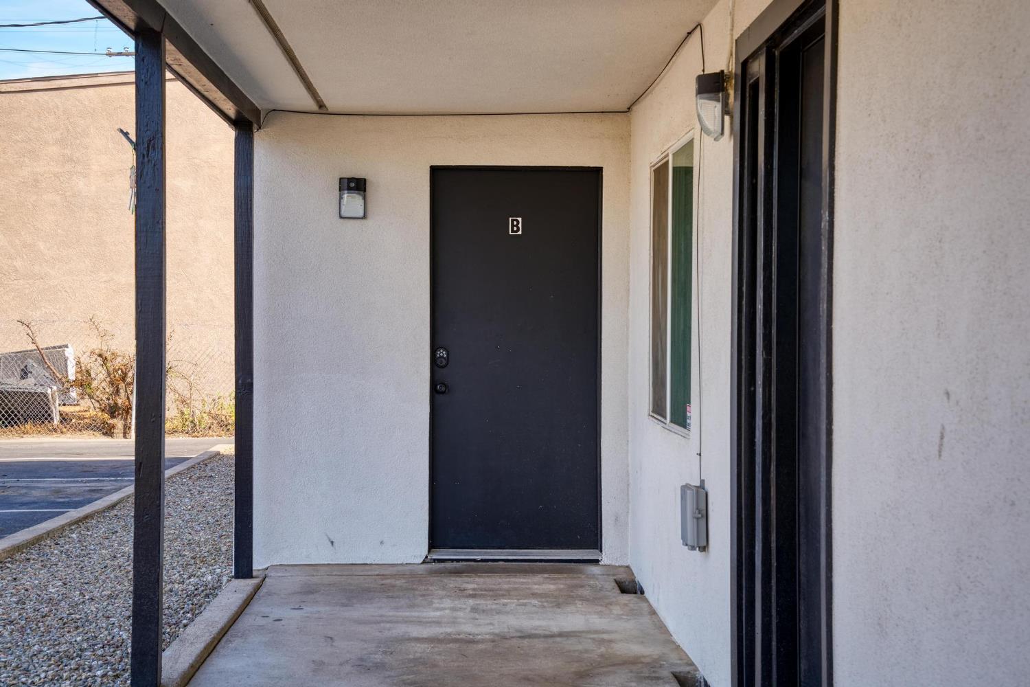 1432 Page Court Modesto, CA 95354 - Photo 22 of 62 UNIT B