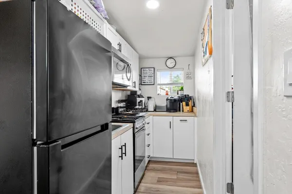 $850,000 | 1432 Page Court, Modesto, CA 95354