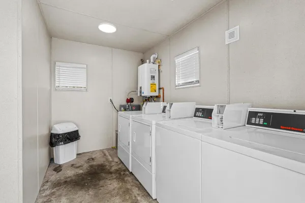 $850,000 | 1432 Page Court, Modesto, CA 95354