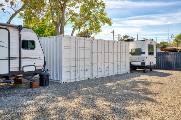 $850,000 | 1432 Page Court, Modesto, CA 95354