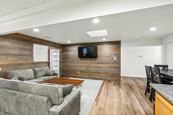 $850,000 | 1432 Page Court, Modesto, CA 95354