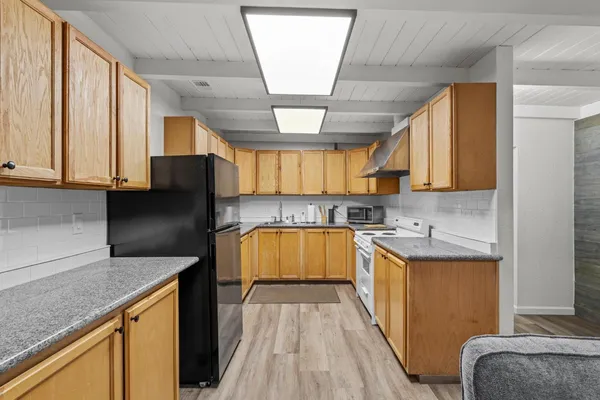 $850,000 | 1432 Page Court, Modesto, CA 95354