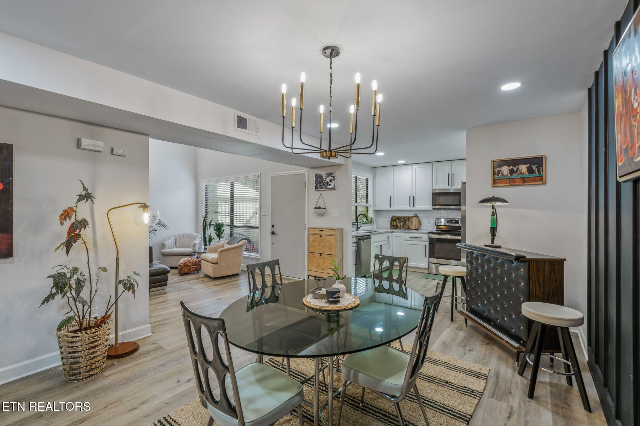 1900 Ridgecrest Drive, Unit 201 Knoxville, TN 37918 - Photo 13 of 30 16-web-or-mls-1900 Ridgecrest Drive #201