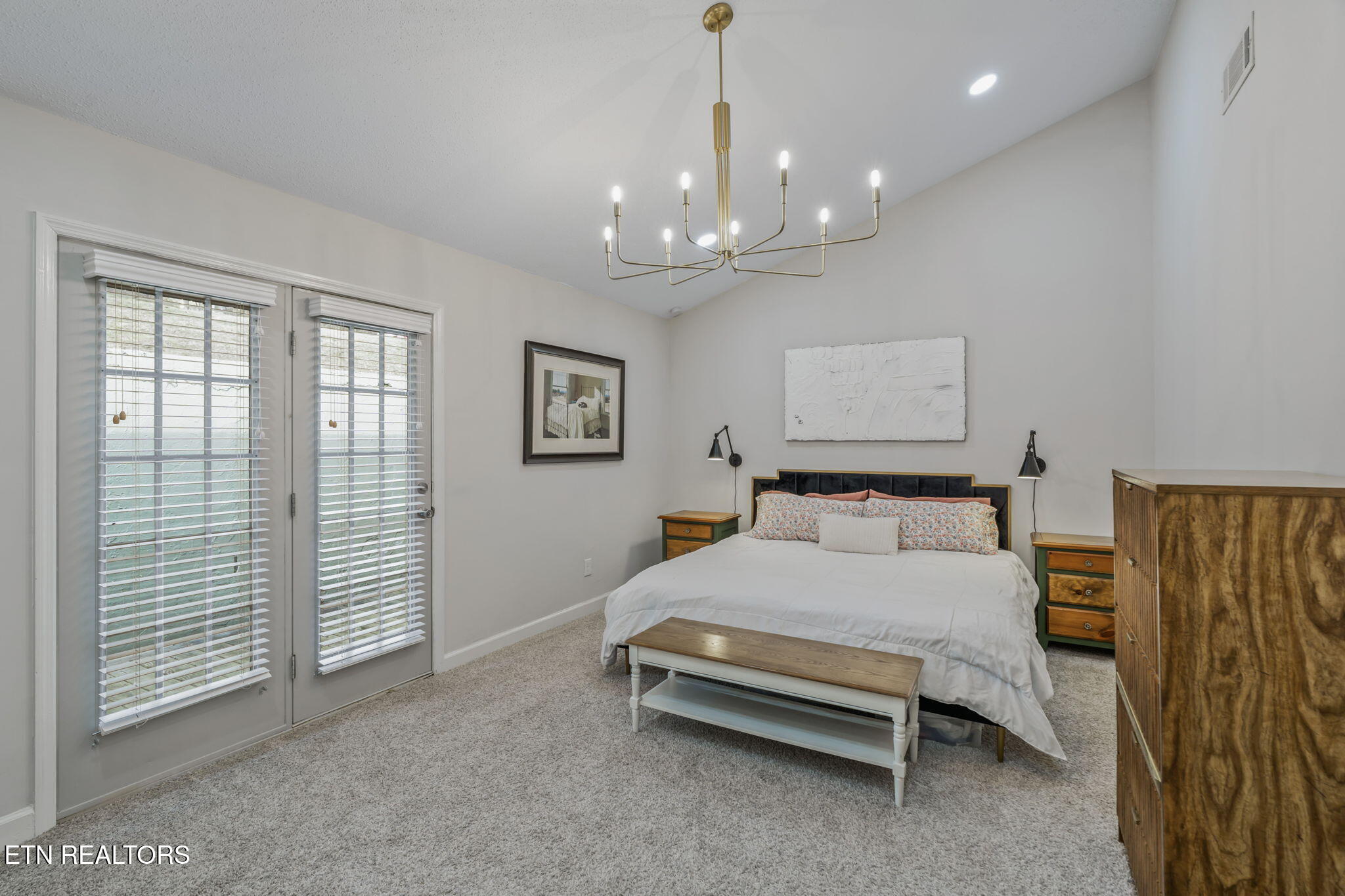 1900 Ridgecrest Drive, Unit 201 Knoxville, TN 37918 - Photo 18 of 30 21-web-or-mls-1900 Ridgecrest Drive #201