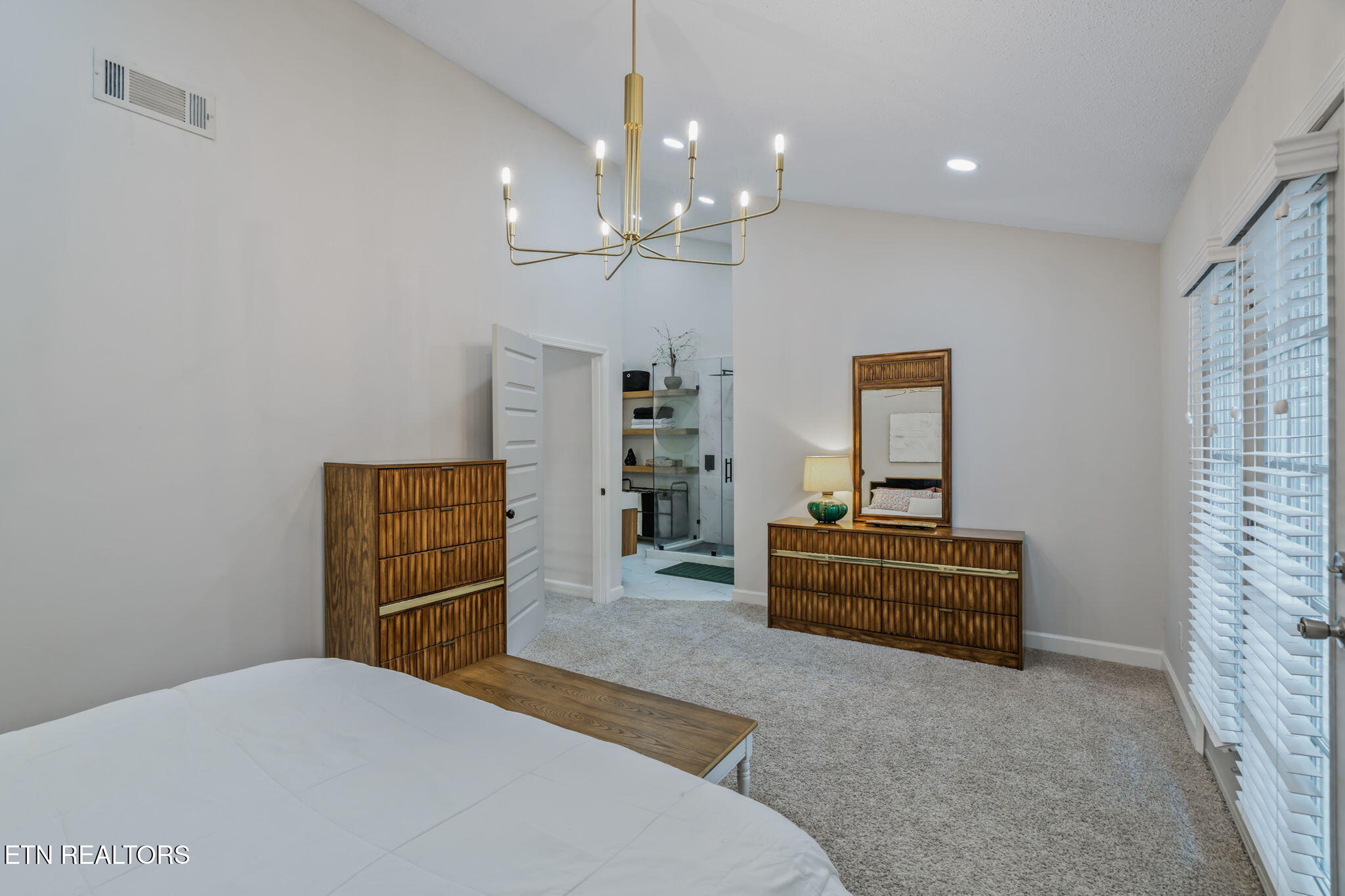 1900 Ridgecrest Drive, Unit 201 Knoxville, TN 37918 - Photo 19 of 30 22-web-or-mls-1900 Ridgecrest Drive #201