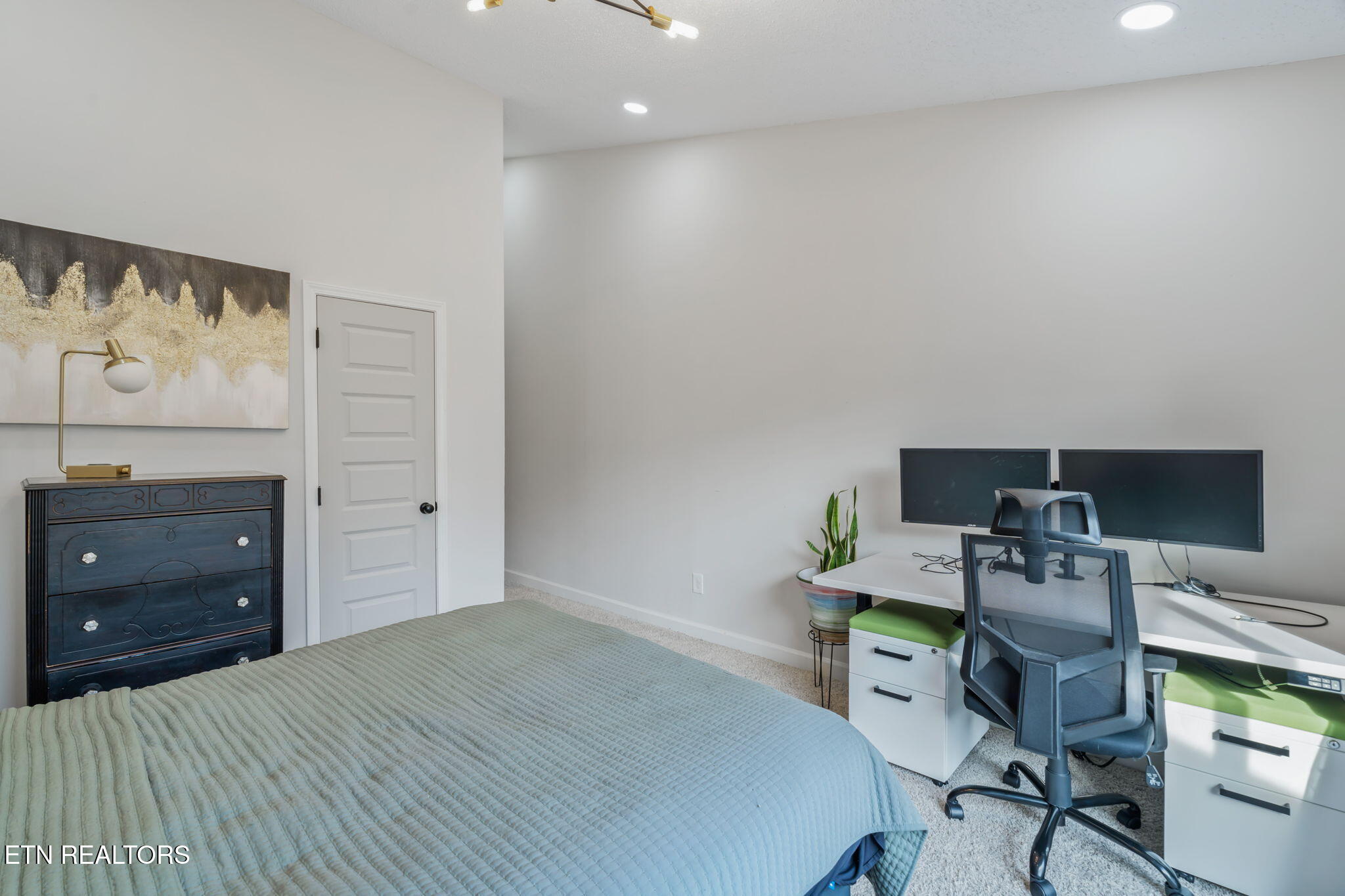 1900 Ridgecrest Drive, Unit 201 Knoxville, TN 37918 - Photo 26 of 30 29-web-or-mls-1900 Ridgecrest Drive #201