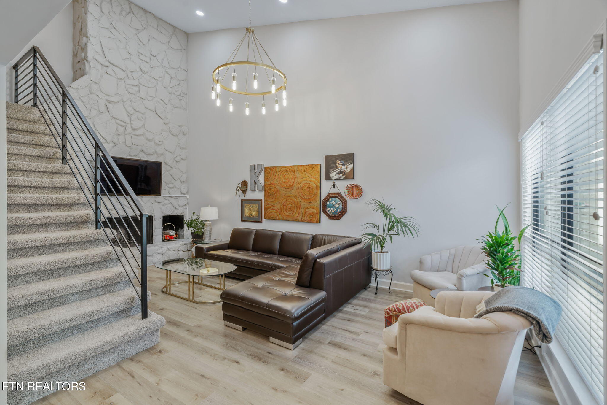 1900 Ridgecrest Drive, Unit 201 Knoxville, TN 37918 - Photo 7 of 30 10-web-or-mls-1900 Ridgecrest Drive #201