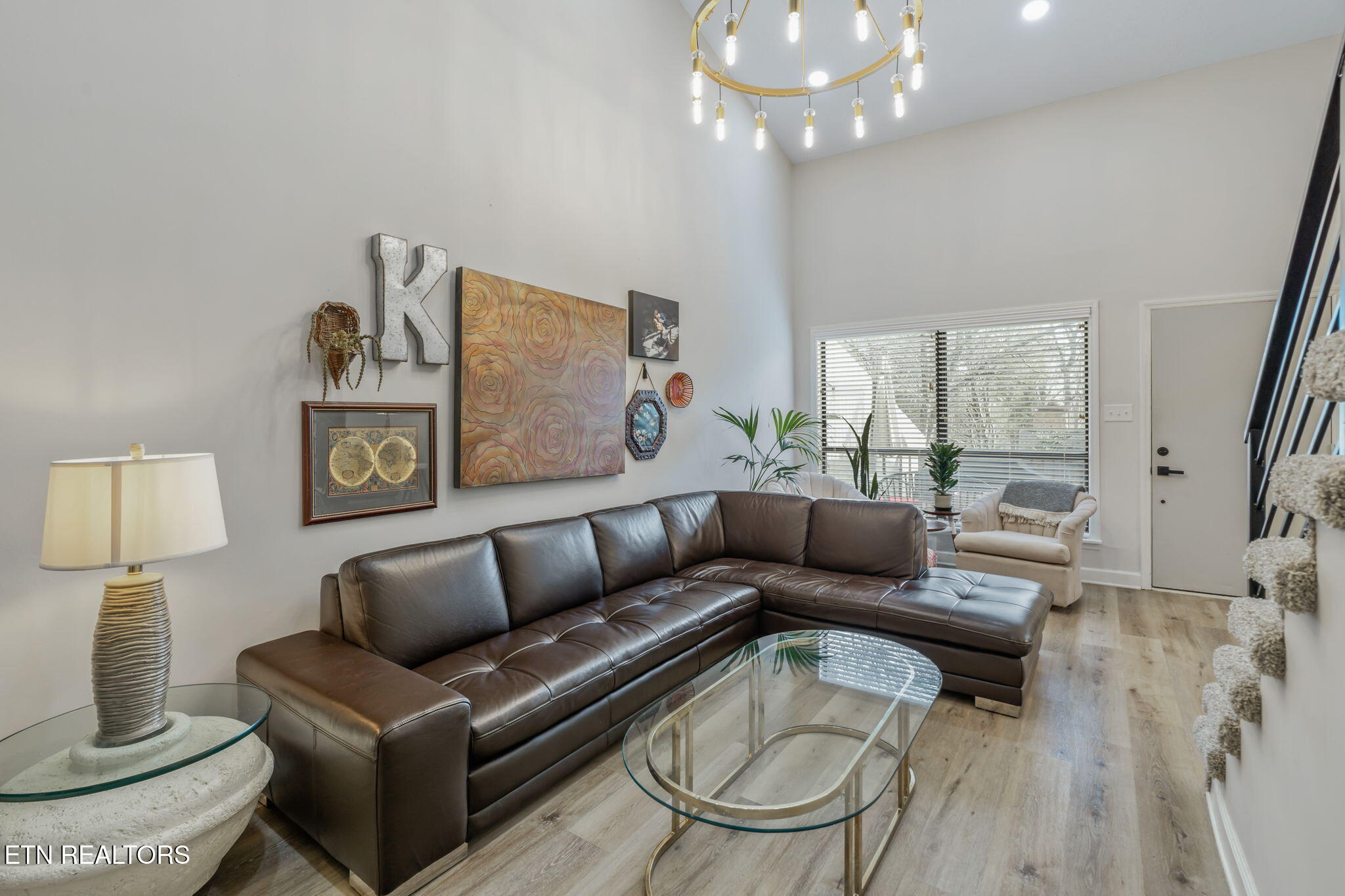 1900 Ridgecrest Drive, Unit 201 Knoxville, TN 37918 - Photo 9 of 30 12-web-or-mls-1900 Ridgecrest Drive #201