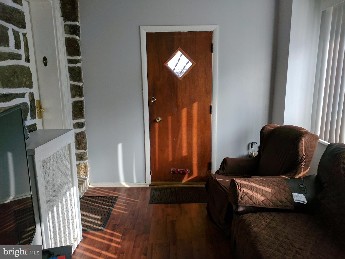 922 Marlyn Road Philadelphia, PA 19151 - Photo 23 of 24 Sun Room