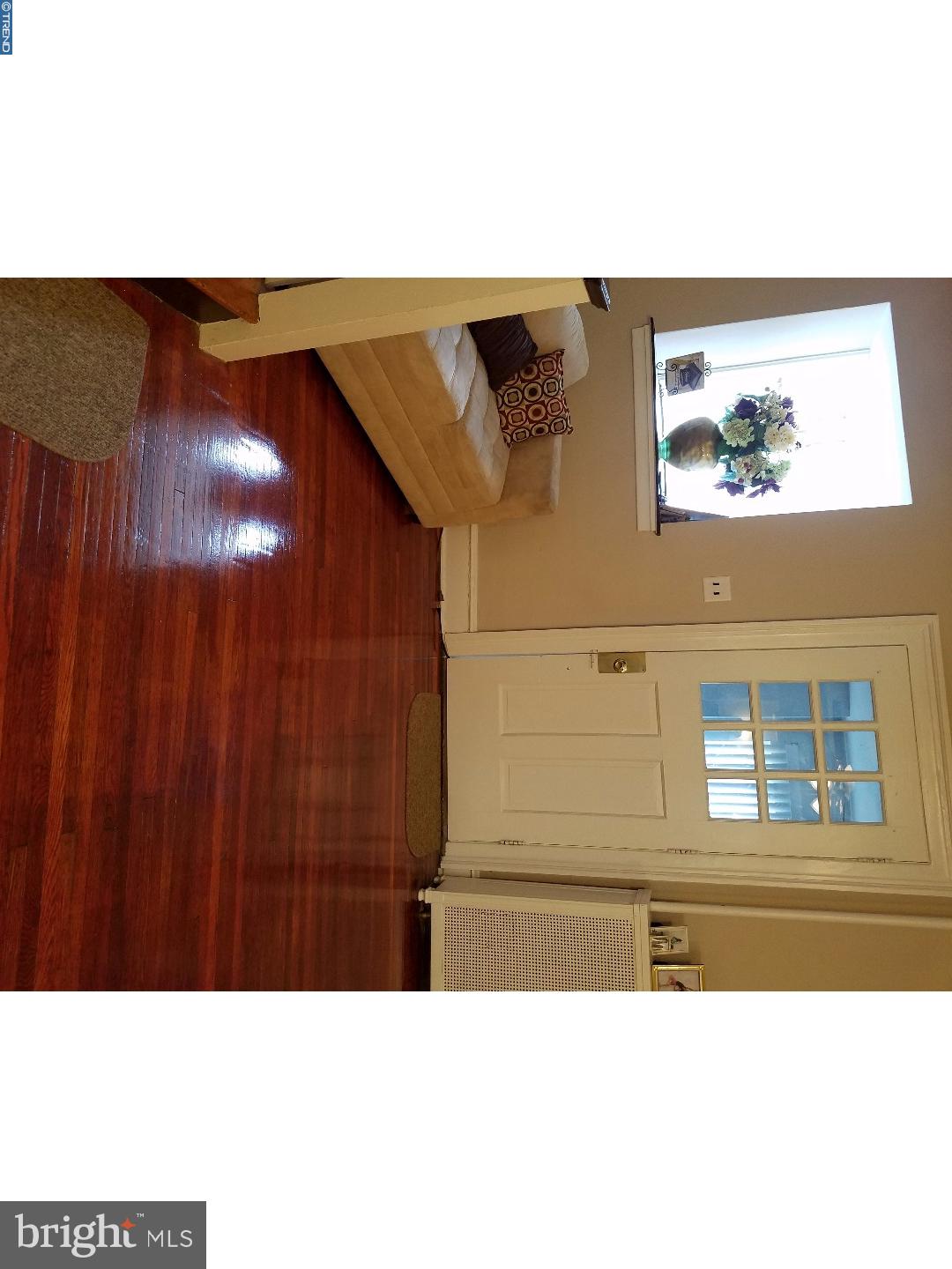 922 Marlyn Road Philadelphia, PA 19151 - Photo 5 of 24 Living Room