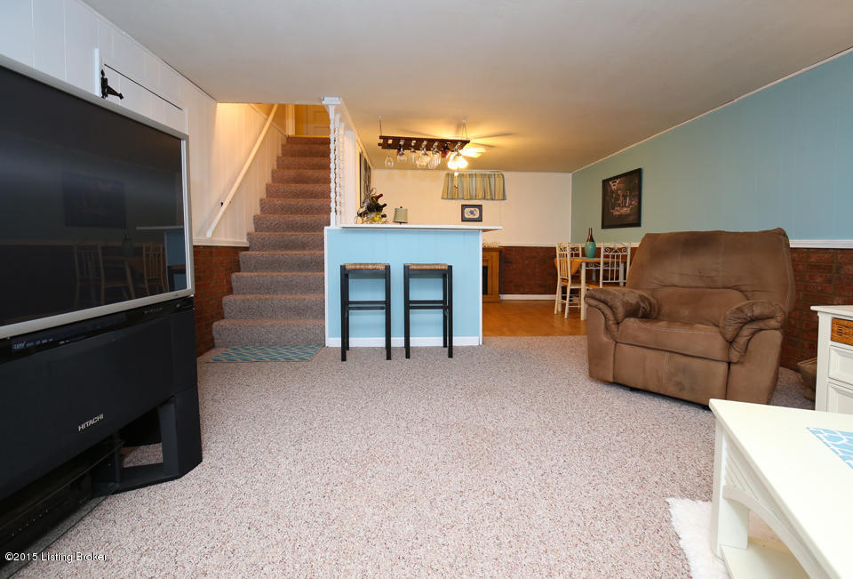 6343 Hunters Grove Road Louisville, KY 40216 - Photo 35 of 38 IMG_2700