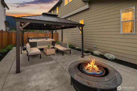 $1,399,000 | 1796 Canyon Avenue Southeast, North Bend, WA 98045