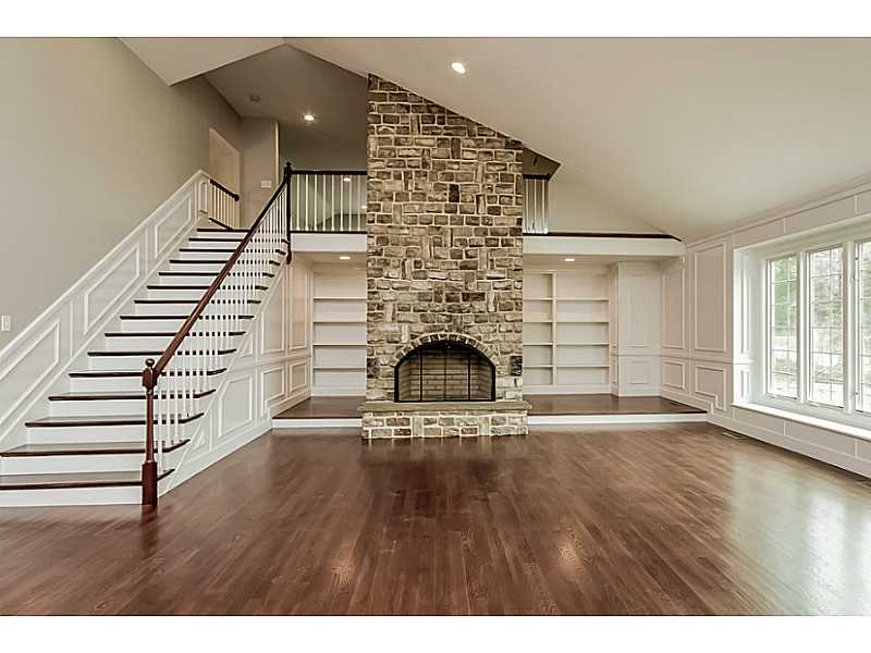 29 Water Valley Road Scituate, RI 02831 - Photo 15 of 25 Den/Family/Great Room.
