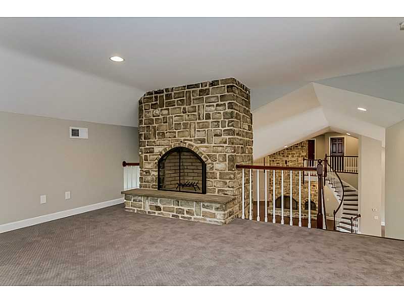 29 Water Valley Road Scituate, RI 02831 - Photo 16 of 25 Living Room.
