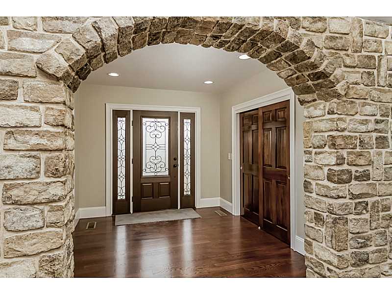 29 Water Valley Road Scituate, RI 02831 - Photo 5 of 25 Entry.
