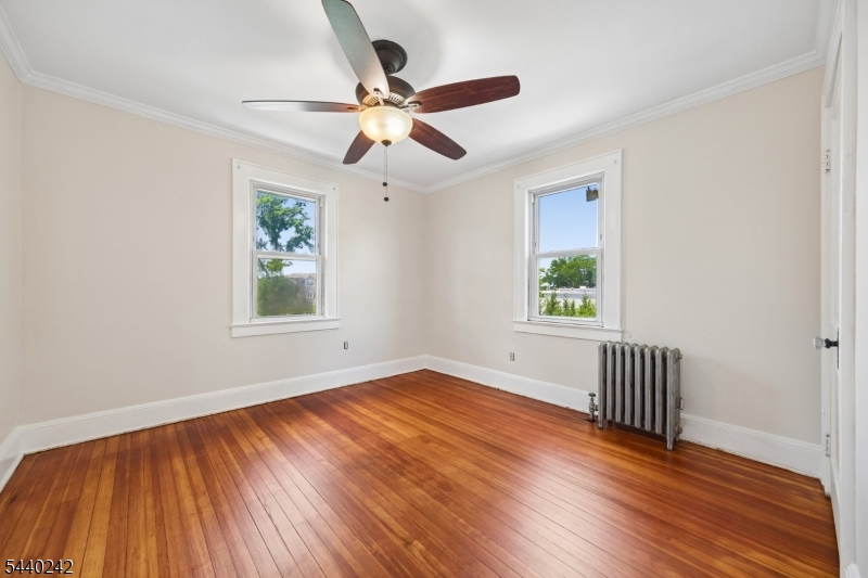 659 Raritan Road Cranford, NJ 07016 - Photo 14 of 36